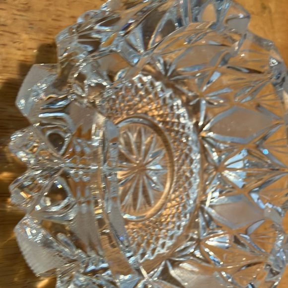 Beautiful n heavy weight American crystal with frosted diamonds. Perfect - Picture 6 of 10